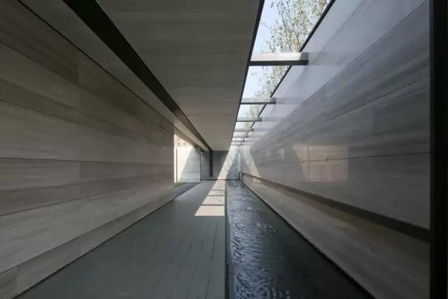 簡(jiǎn)潔而不失內(nèi)涵，素雅而不失趣味